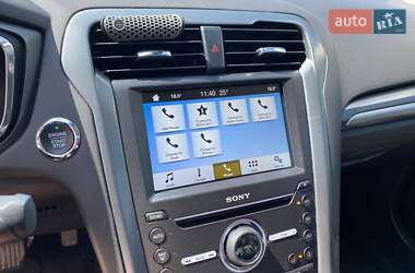 Седан Ford Mondeo 2017 в 