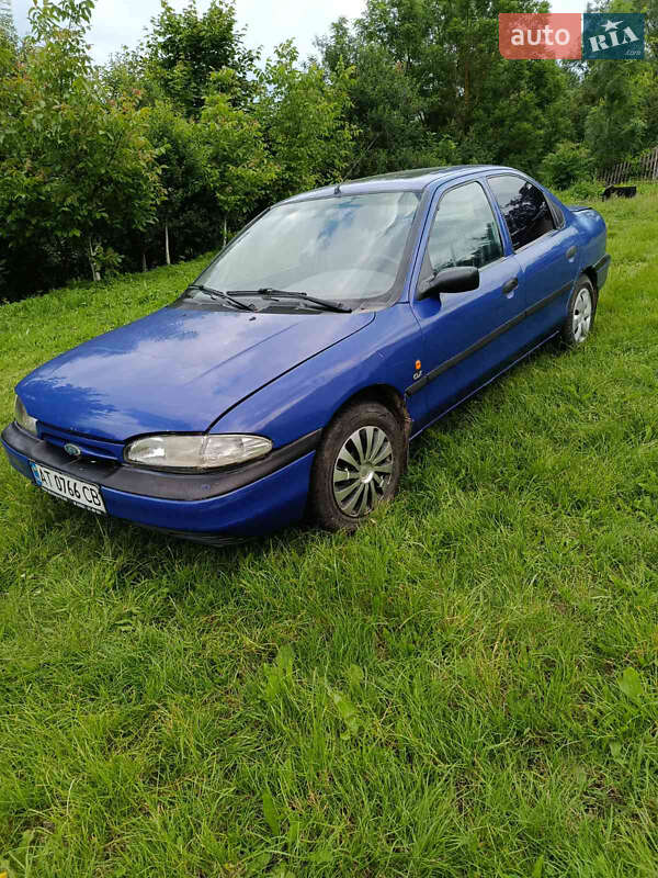 Седан Ford Mondeo 1994 в Ивано-Франковске