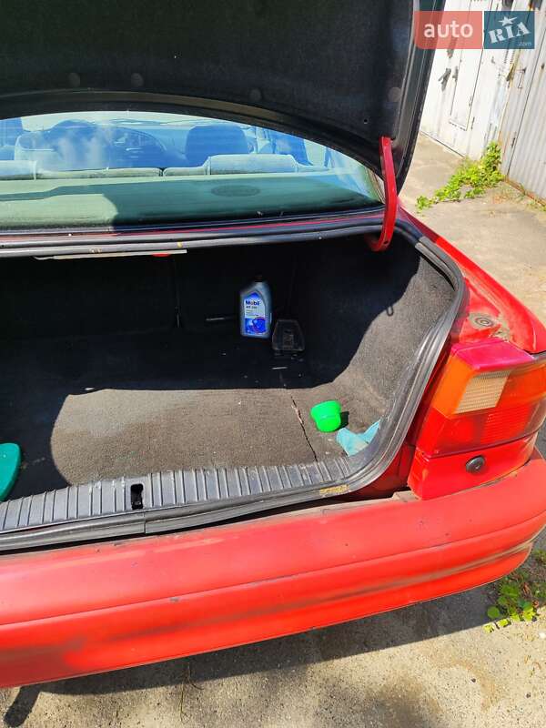 Седан Ford Mondeo 1994 в Києві