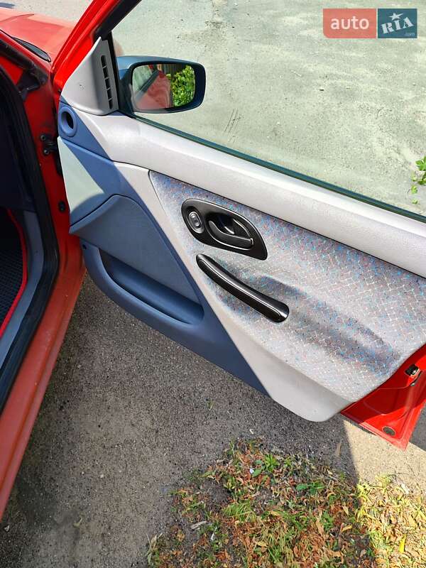 Седан Ford Mondeo 1994 в Києві