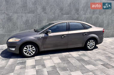 Седан Ford Mondeo 2011 в 