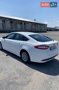 Лифтбек Ford Mondeo 2017 в 