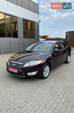 Седан Ford Mondeo 2010 в Ровно