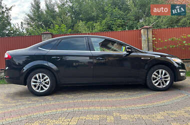 Седан Ford Mondeo 2012 в Стрые