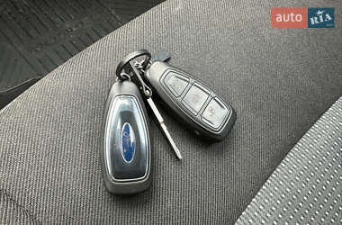 Лифтбек Ford Mondeo 2012 в 