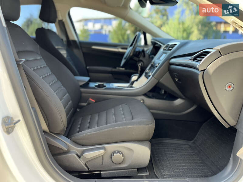 Лифтбек Ford Mondeo 2017 в Киеве