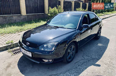 Ліфтбек Ford Mondeo 2004 в Києві