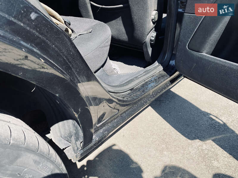 Лифтбек Ford Mondeo 2004 в Киеве фото 15 Лифтбек Ford Mondeo 2004 в Киеве