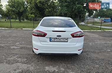 Седан Ford Mondeo 2012 в 