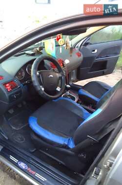Седан Ford Mondeo 2002 в 