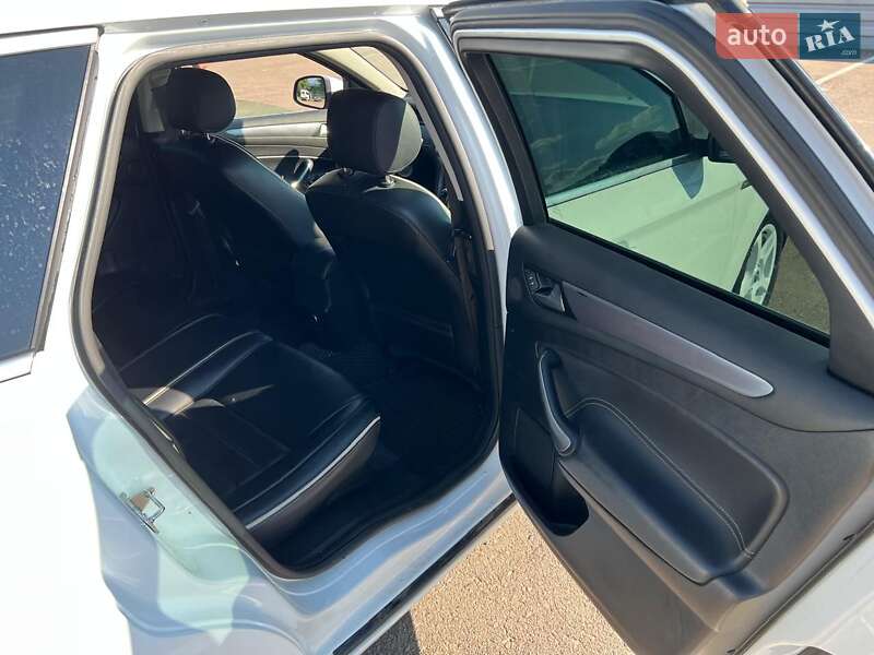 Универсал Ford Mondeo 2013 в Ровно фото 14 Универсал Ford Mondeo 2013 в Ровно