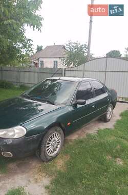 Седан Ford Mondeo 2000 в Киеве