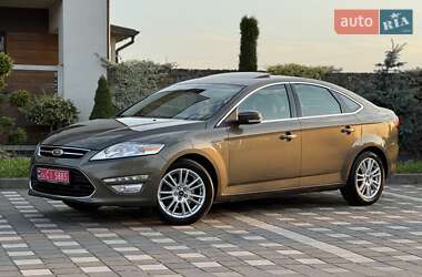 Седан Ford Mondeo 2012 в Стрые