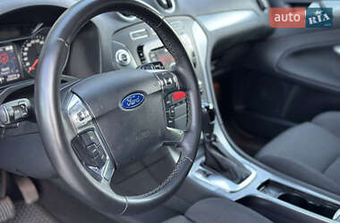 Лифтбек Ford Mondeo 2013 в 