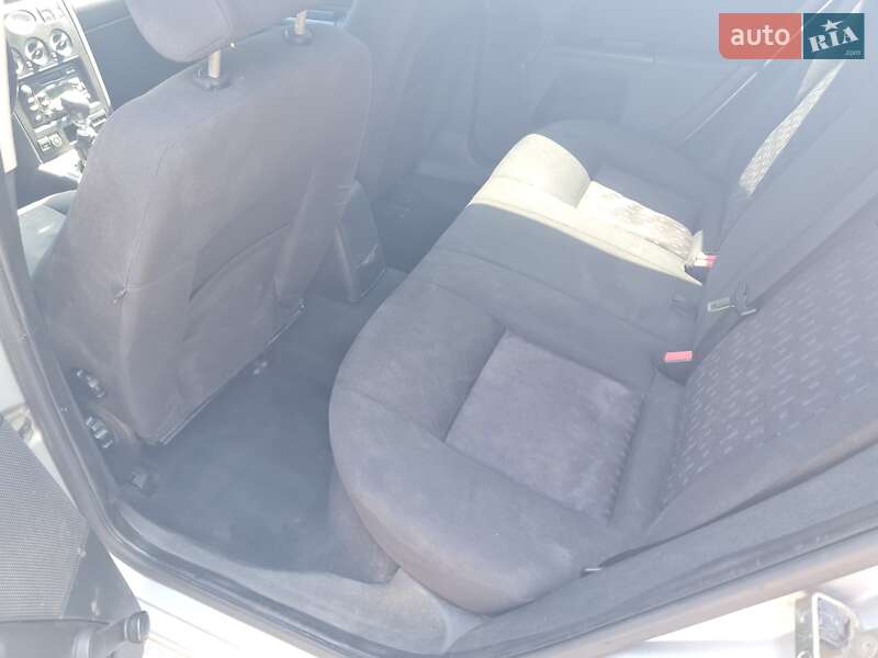 Лифтбек Ford Mondeo 2003 в Днепре