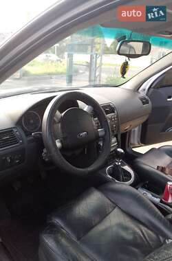 Седан Ford Mondeo 2002 в 
