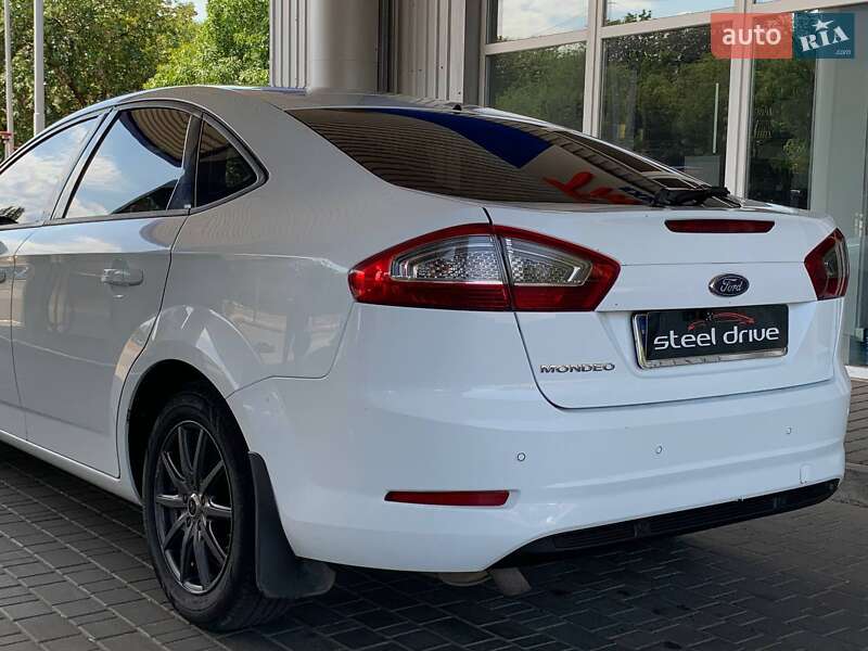 Седан Ford Mondeo 2013 в Николаеве