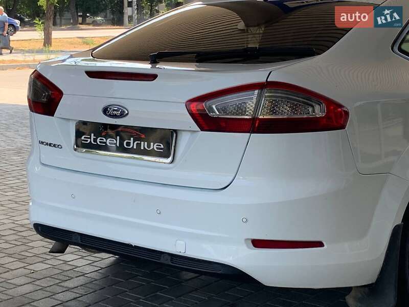 Седан Ford Mondeo 2013 в Николаеве