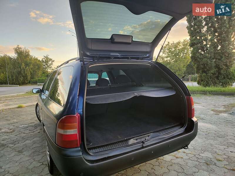 Универсал Ford Mondeo 1998 в Дубно