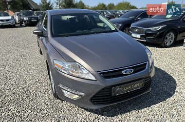 Седан Ford Mondeo 2012 в 
