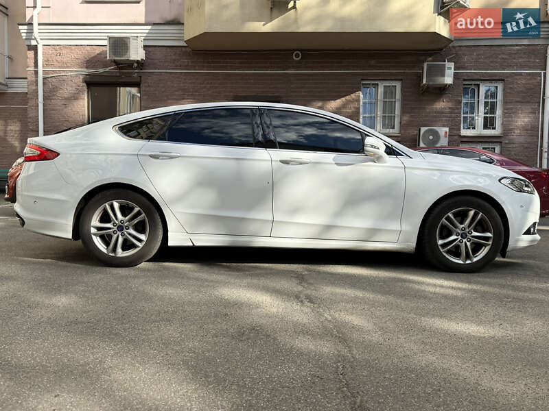 Лифтбек Ford Mondeo 2016 в Киеве