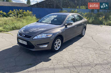 Седан Ford Mondeo 2011 в 