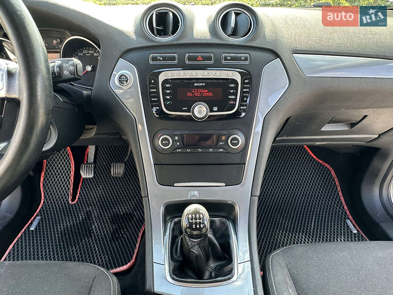 Универсал Ford Mondeo 2013 в Ужгороде