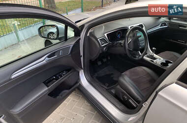 Седан Ford Mondeo 2017 в 