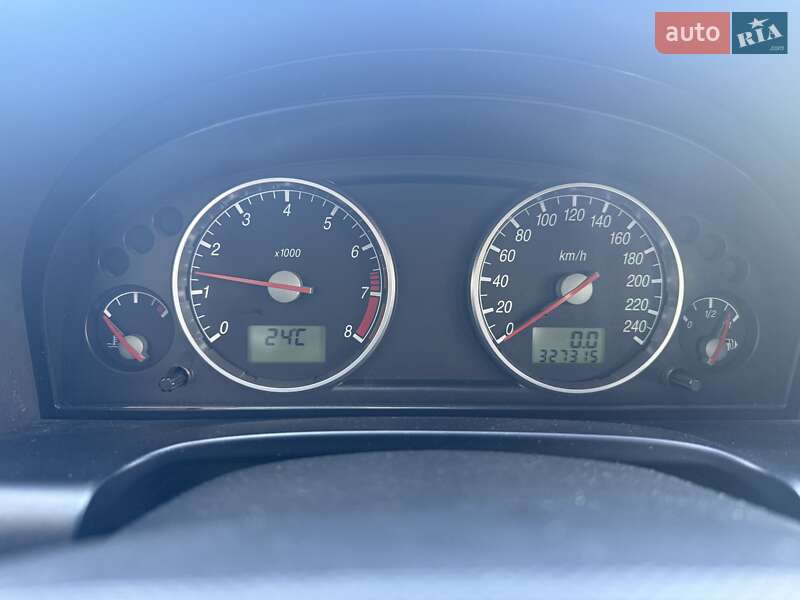 Лифтбек Ford Mondeo 2002 в Шептицькому