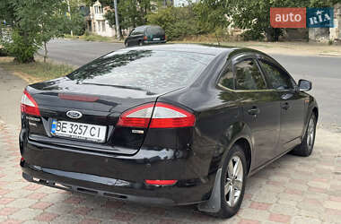 Седан Ford Mondeo 2010 в 