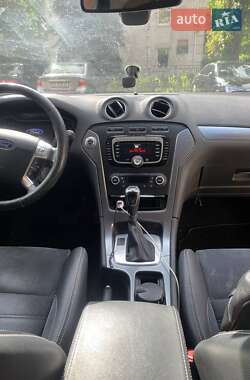 Универсал Ford Mondeo 2011 в 