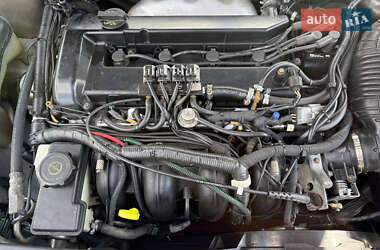 Седан Ford Mondeo 2002 в 