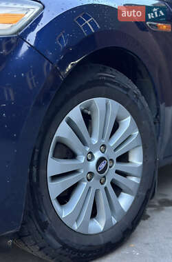 Лифтбек Ford Mondeo 2008 в 