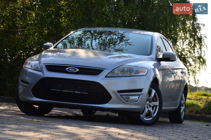 Седан Ford Mondeo 2013 в Дрогобыче
