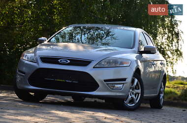 Седан Ford Mondeo 2013 в 