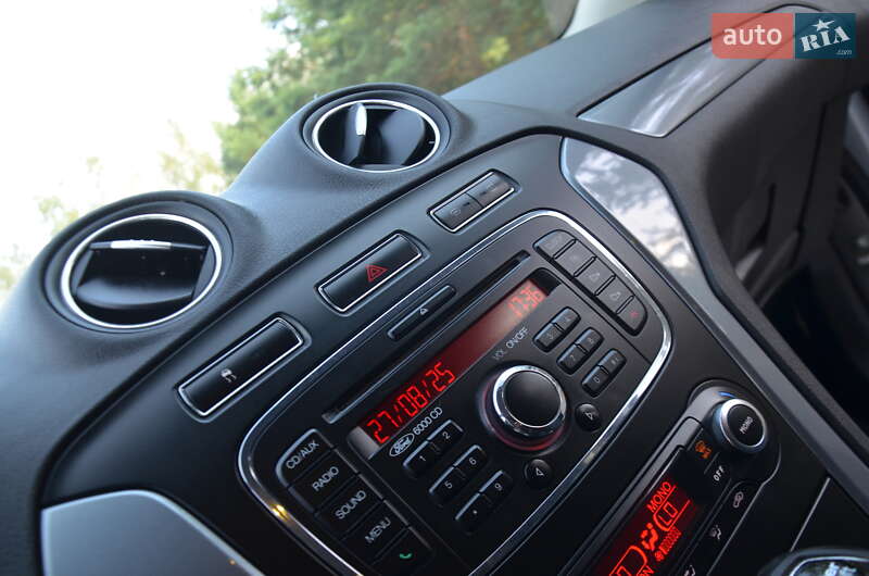 Седан Ford Mondeo 2013 в Дрогобыче