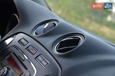 Седан Ford Mondeo 2013 в 