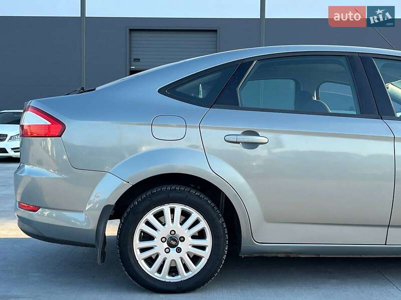Седан Ford Mondeo 2008 в Львове