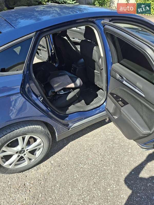 Лифтбек Ford Mondeo 2015 в Тернополе