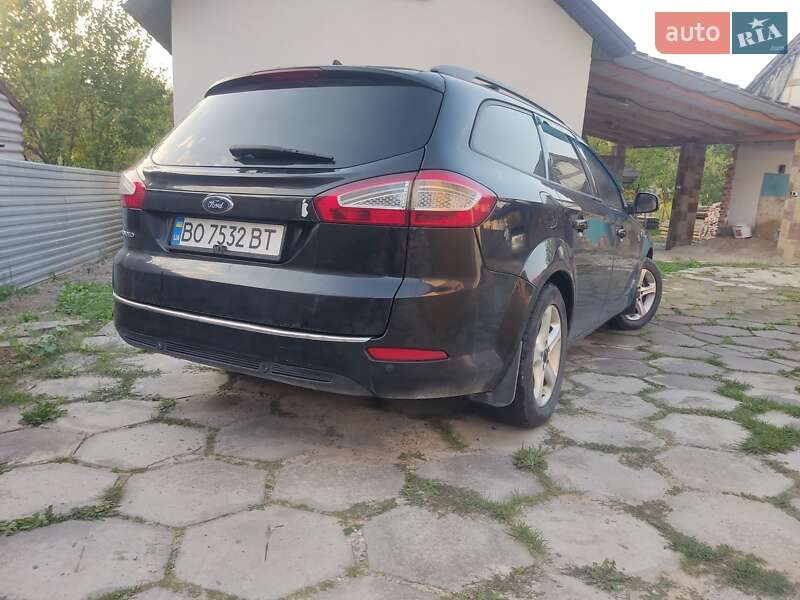 Універсал Ford Mondeo 2011 в Борщеві