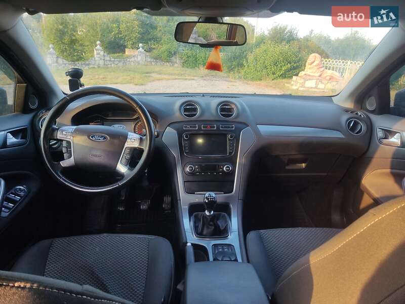 Універсал Ford Mondeo 2011 в Борщеві