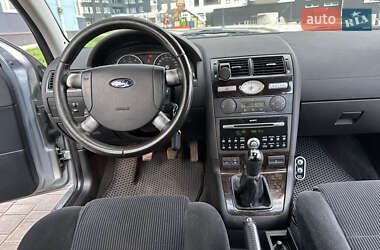 Седан Ford Mondeo 2005 в 