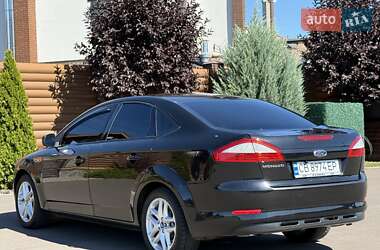Седан Ford Mondeo 2010 в 