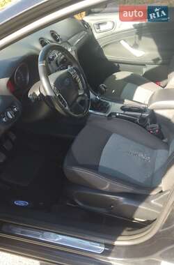 Универсал Ford Mondeo 2010 в 