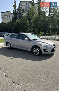 Седан Ford Mondeo 2010 в Киеве