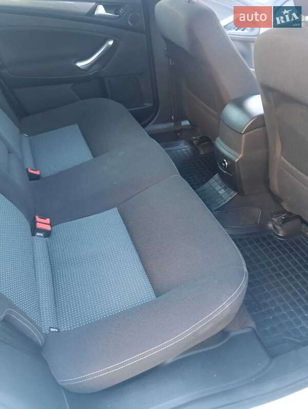 Седан Ford Mondeo 2012 в Трускавце