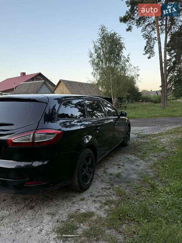Универсал Ford Mondeo 2011 в Ровно
