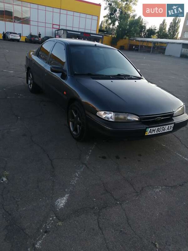 Седан Ford Mondeo 1993 в Житомире