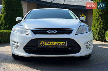 Седан Ford Mondeo 2012 в 