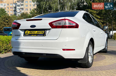 Седан Ford Mondeo 2012 в 